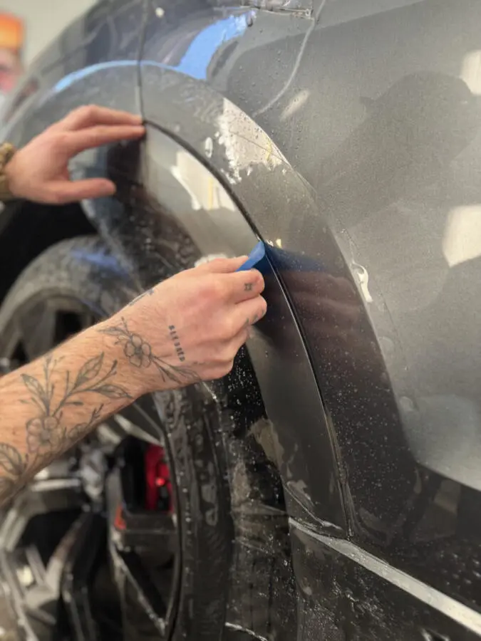 polepy aut - lexus - cohranný celopolep